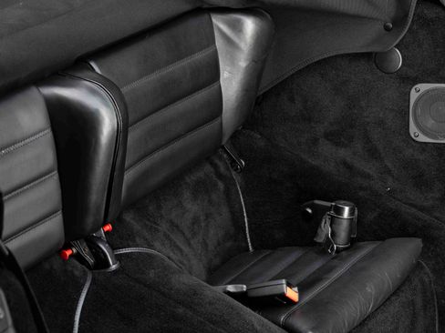 Used 1987 Porsche 911 Carrera RWD image 17