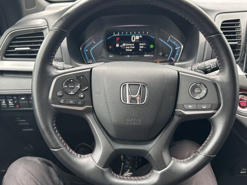 Used 2024 Honda Odyssey Sport image 18