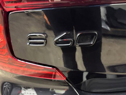 Certified 2024 Volvo S60 B5 Plus image 32