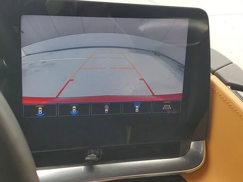 Used 2023 Chevrolet Corvette Stingray Premium Conv w/ Z51 Performance Package image 18