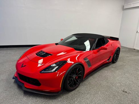 Used 2015 Chevrolet Corvette Z06 w/ 3LZ Preferred Equipment Group RWD image 27