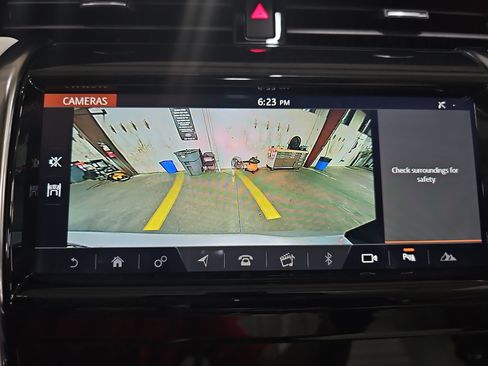 Used 2020 Land Rover Discovery Sport S AWD/4WD image 25