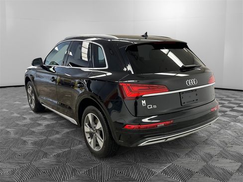 Used 2023 Audi Q5 2.0T Premium Plus w/ Premium Plus Package image 3