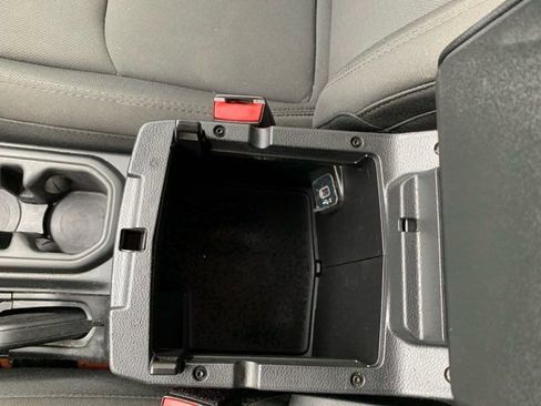 Used 2023 Jeep Wrangler Unlimited Sport image 37