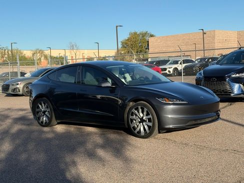 Used 2025 Tesla Model 3 Long Range image 3