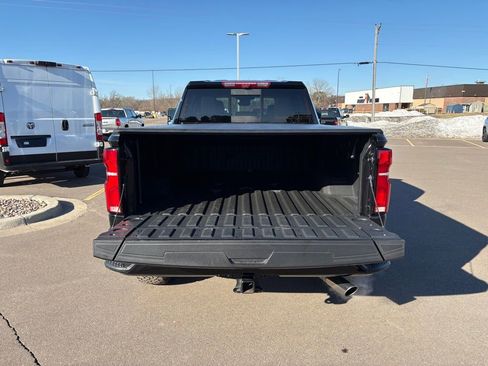 Used 2024 Chevrolet Silverado 2500 High Country w/ High Country Premium Package image 6