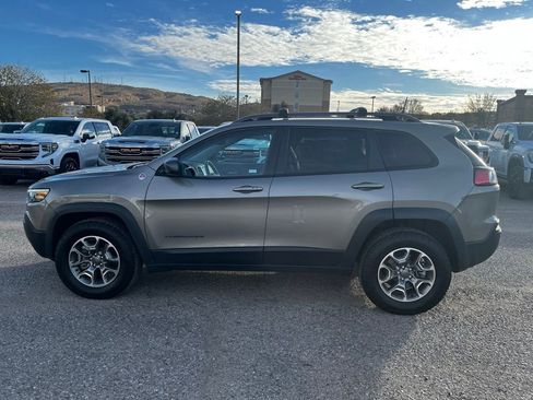 Used 2020 Jeep Cherokee Trailhawk w/ Cold Weather Group image 8