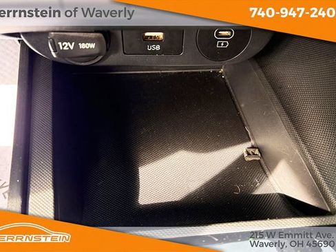 Used 2024 Hyundai Elantra SEL FWD image 15