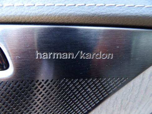 Certified 2025 Volvo XC90 B6 Ultra w/ Protection Package Premier image 14