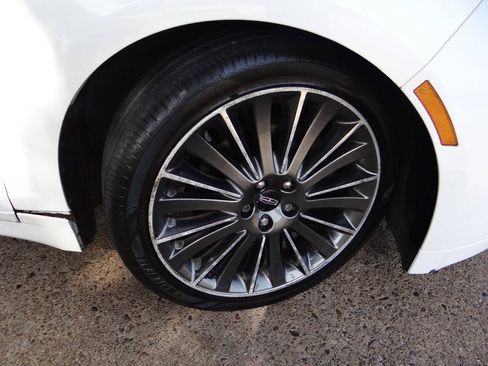 Used 2015 Lincoln MKZ AWD w/ Equipment Group 102A Reserve image 27