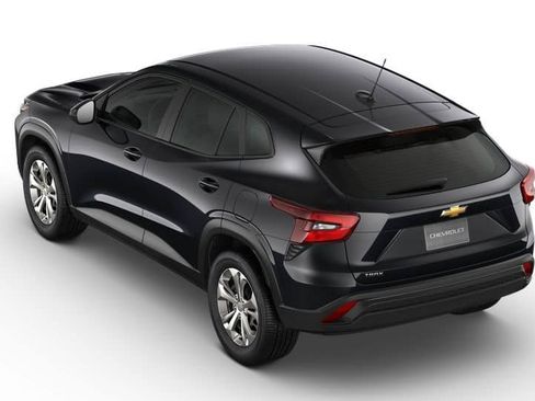 New 2026 Chevrolet Trax LS FWD image 28
