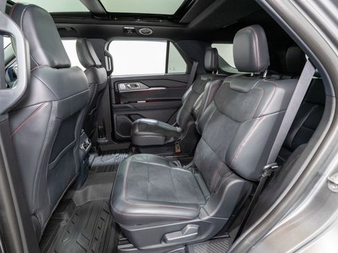 Used 2025 Ford Explorer ST w/ Sun And Sound Package image 34