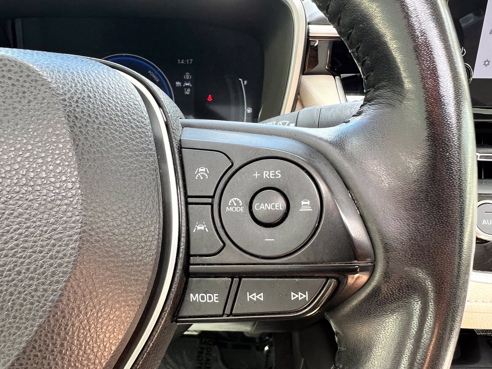 Used 2024 Toyota Corolla XLE FWD image 35