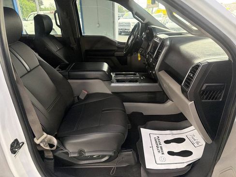 Used 2018 Ford F150 XLT w/ Equipment Group 302A Luxury AWD/4WD image 19