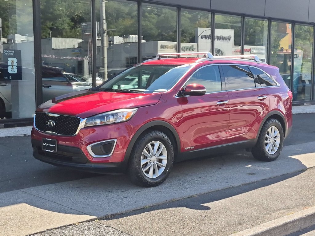 Used 2017 Kia Sorento AWD image 1