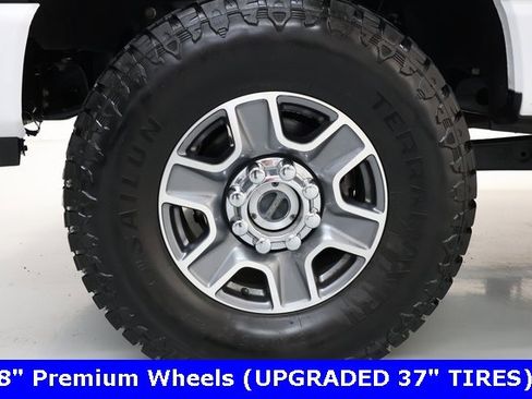 Used 2024 Ford F250 Lariat w/ FX4 Off-Road Package image 38