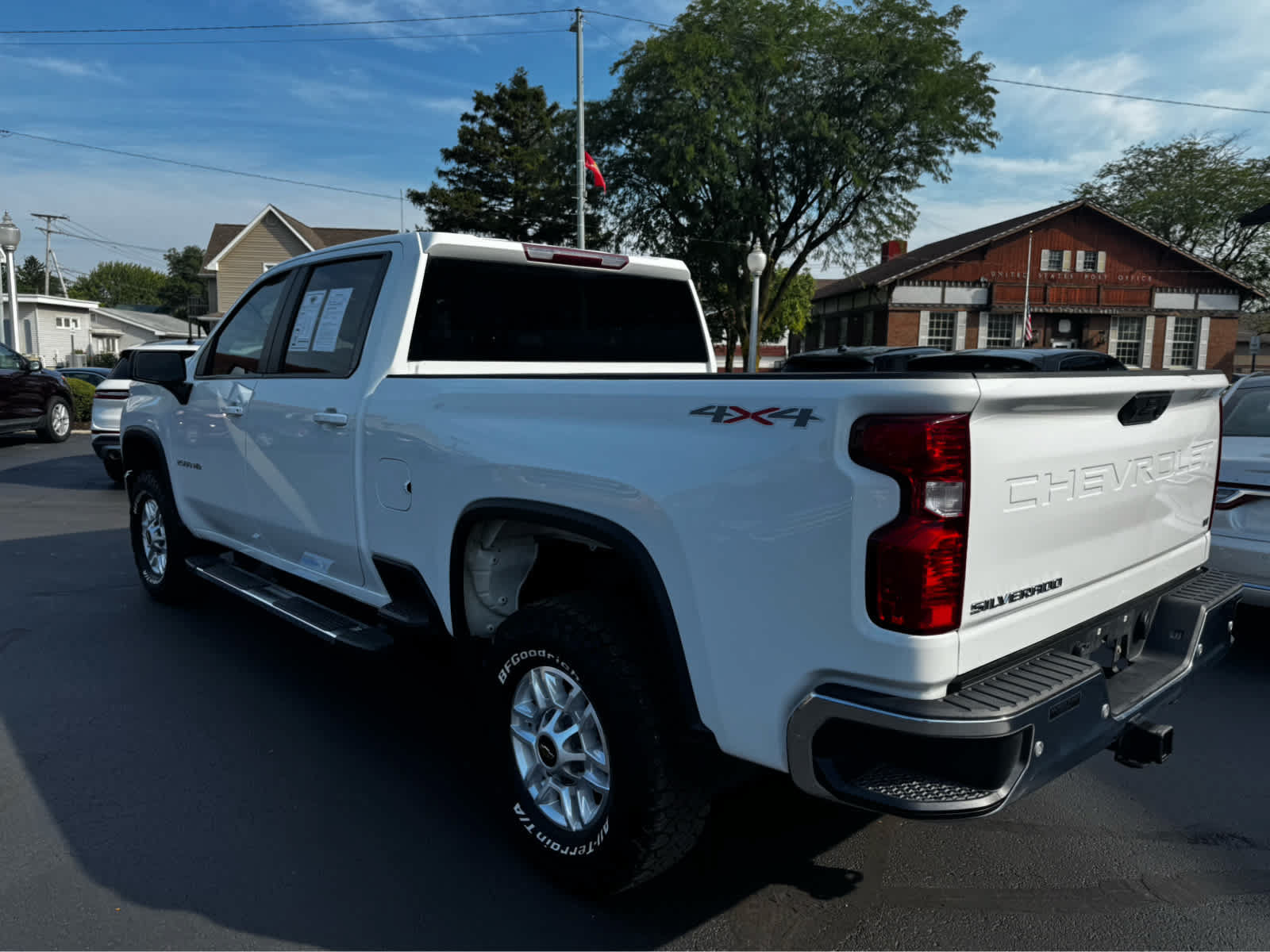 Used 2022 Chevrolet Silverado 2500 LT AWD/4WD image 4