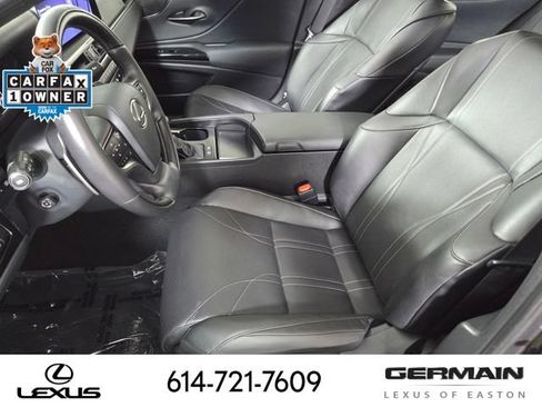 Certified 2025 Lexus ES 300h Ultra Luxury FWD image 19