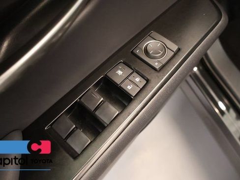 Used 2024 Lexus UX 250h FWD image 10