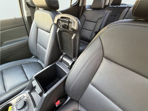 Used 2023 GMC Acadia SLT w/ Elevation Edition AWD/4WD image 41