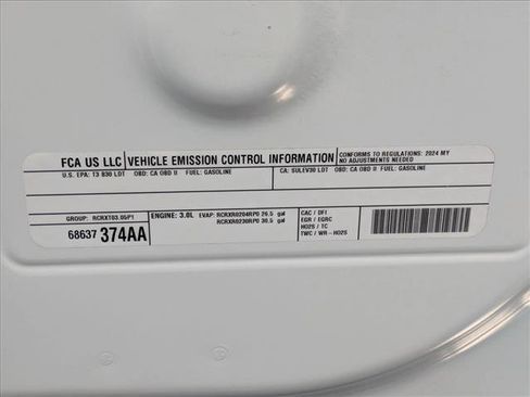 Used 2024 Jeep Wagoneer L Series II image 25