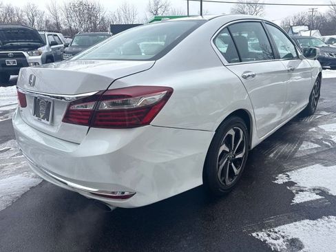 Used 2016 Honda Accord EX image 5