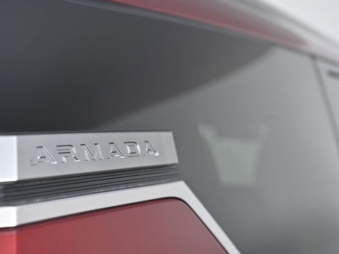 Used 2025 Nissan Armada Platinum image 8