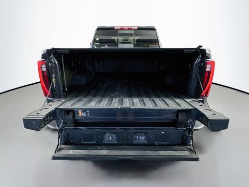Used 2024 GMC Sierra 2500 Denali Ultimate AWD/4WD image 29