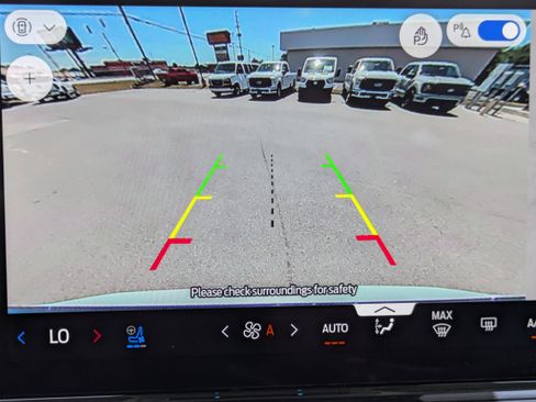 Used 2025 Ford Expedition Platinum AWD/4WD image 25