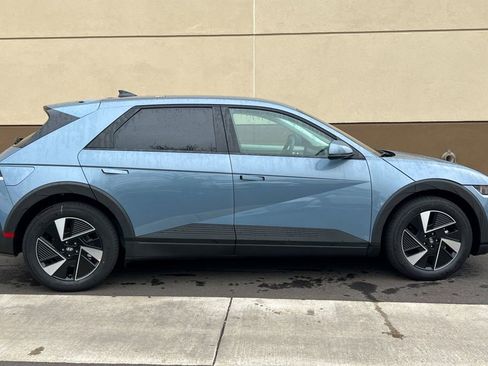 New 2026 Hyundai Ioniq 5 SEL image 4