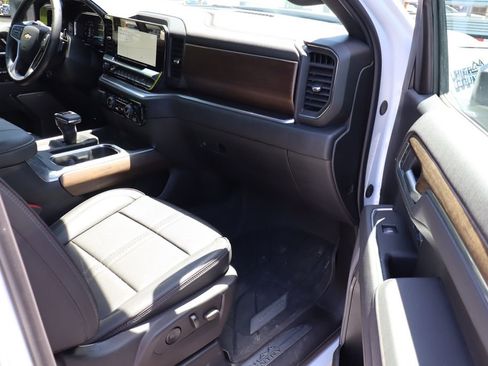 Used 2026 Chevrolet Silverado 1500 High Country w/ High Country Premium Package AWD/4WD image 51