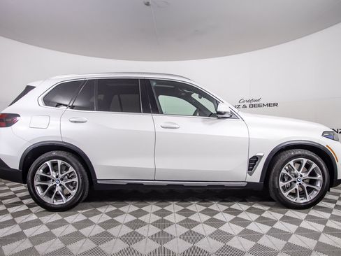 Used 2026 BMW X5 xDrive50e w/ Climate Comfort Package AWD/4WD image 11