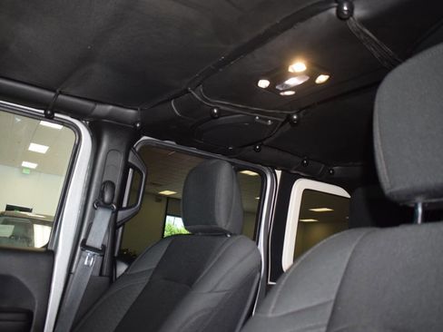 Used 2020 Jeep Wrangler Unlimited Sport AWD/4WD image 22
