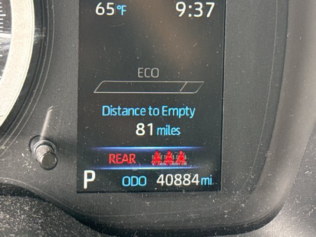 Used 2022 Toyota Corolla LE FWD image 25