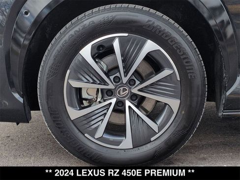 Used 2024 Lexus RZ 450e Premium w/ Technology Package image 10
