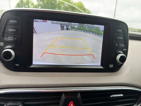 Used 2020 Hyundai Santa Fe SE FWD image 11