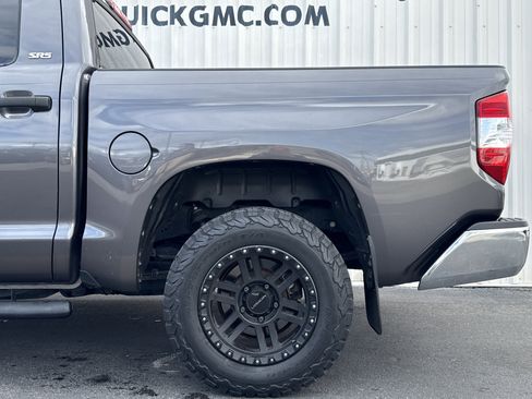 Used 2016 Toyota Tundra SR5 image 3