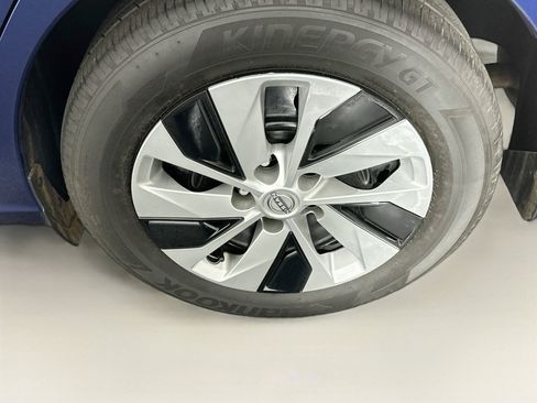 Used 2024 Nissan Altima 2.5 S FWD image 11