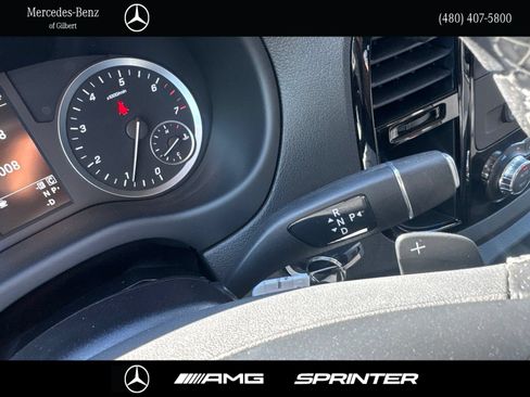 Used 2023 Mercedes-Benz Metris Passenger image 23