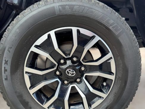 Used 2019 Toyota Tacoma SR w/ SR Convenience Package image 29