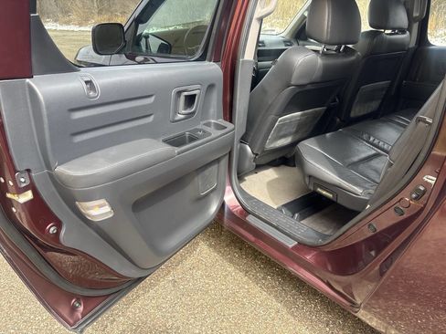 Used 2014 Honda Ridgeline RTL image 16