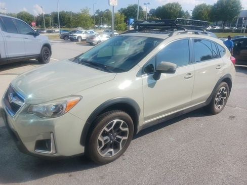 Used 2016 Subaru Crosstrek 2.0i Limited AWD/4WD image 3