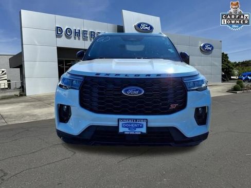 Certified 2025 Ford Explorer ST AWD/4WD image 4