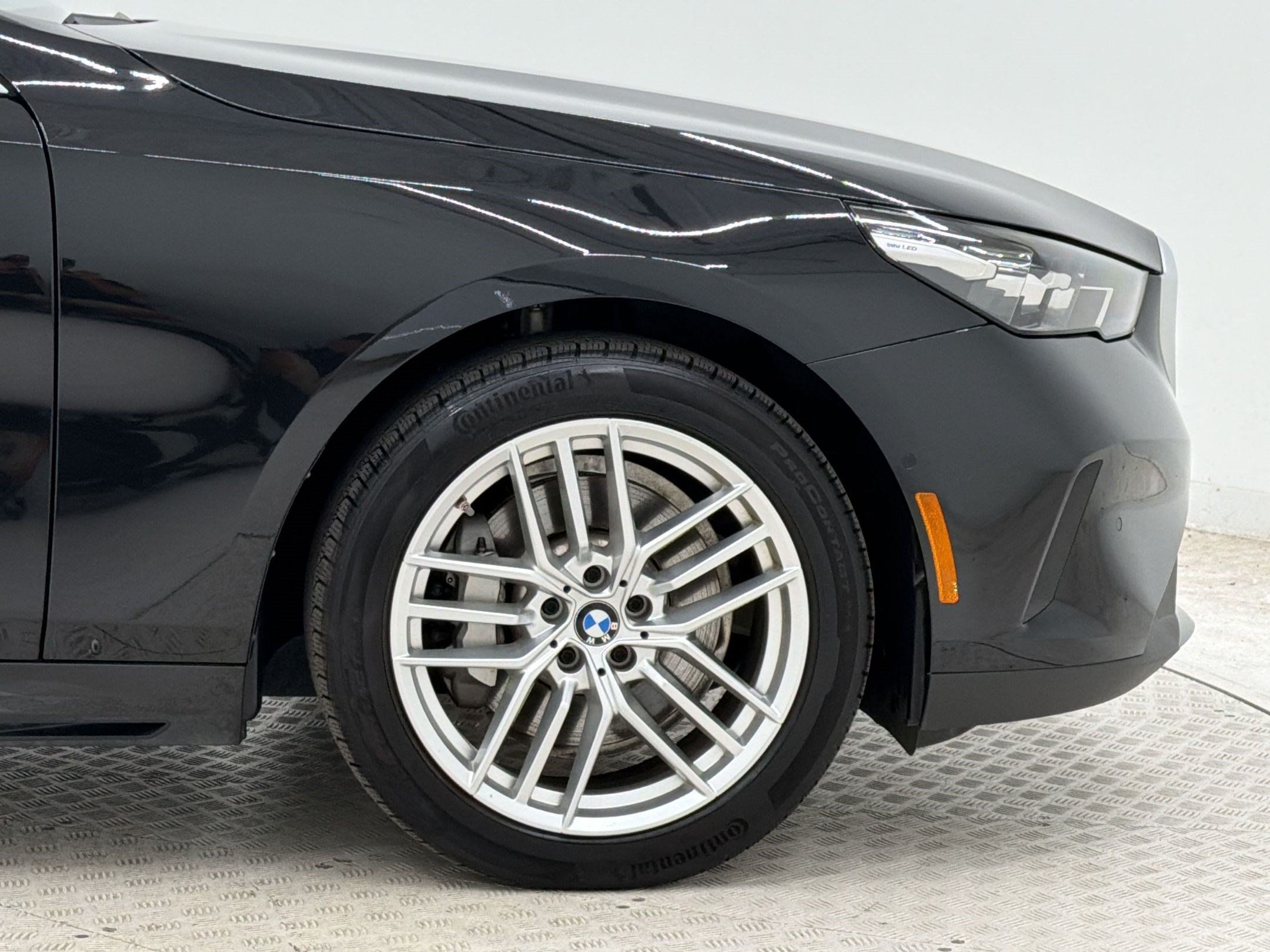 Used 2025 BMW 530i RWD image 12