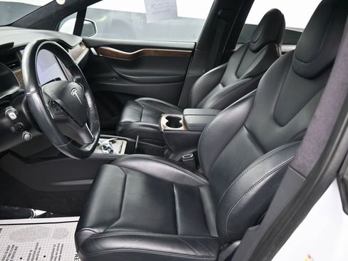 Used 2019 Tesla Model X 100D image 24