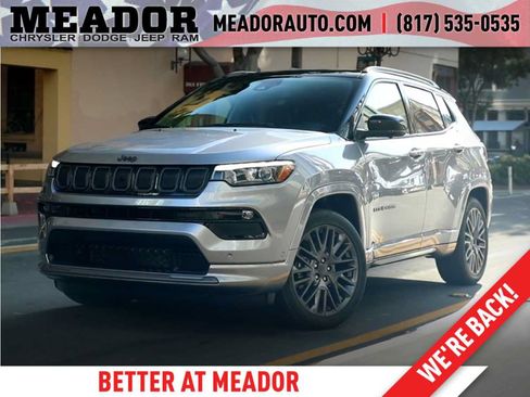 Used 2022 Jeep Compass Latitude AWD/4WD image 1