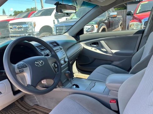 Used 2011 Toyota Camry LE w/ LE Extra-Value Pkg FWD image 9
