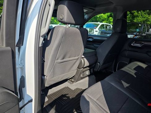 Used 2024 Chevrolet Silverado 1500 LT AWD/4WD image 17