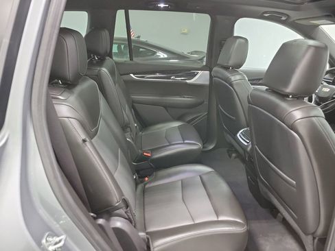 Used 2025 Cadillac XT6 Premium Luxury image 23