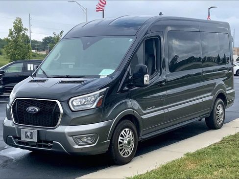 Used 2022 Ford Transit 250 Medium Roof AWD image 5